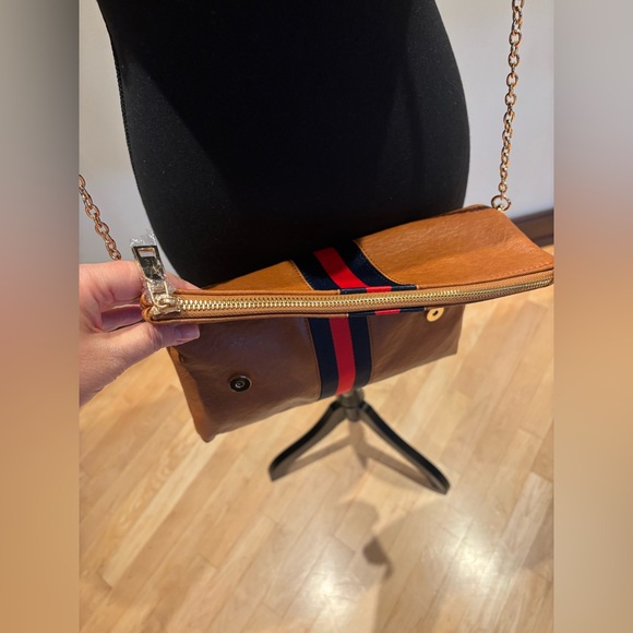 Clutch with removable chain. Brand New - Picture 3 of 3